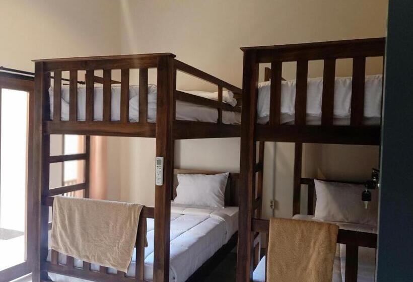 Happy Penida Hostel 2
