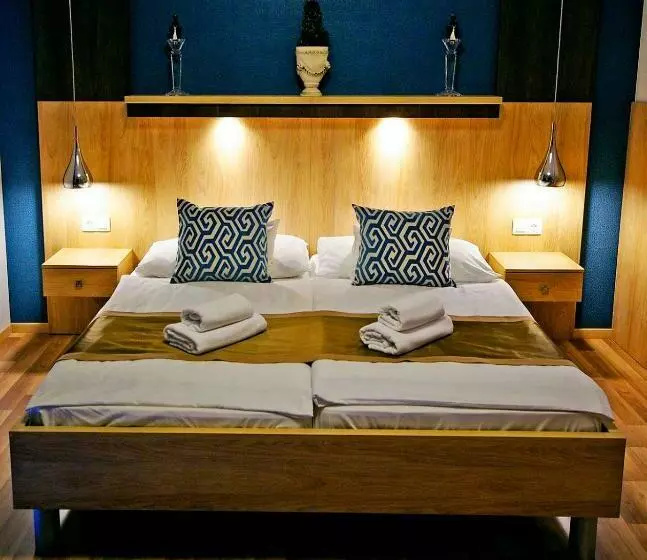 Boutique Hotel Divina