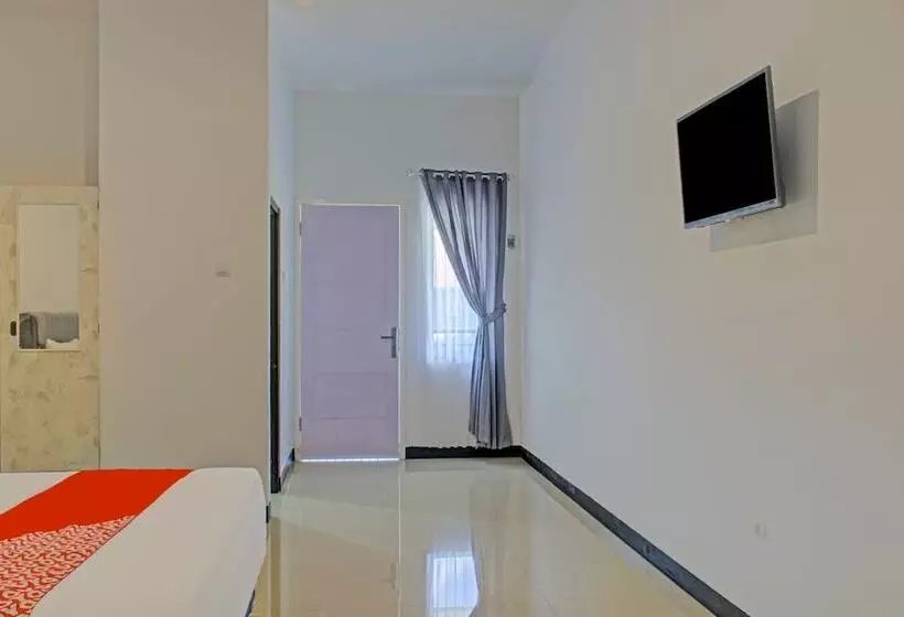 Hotel Oyo 3841 Wisma 25