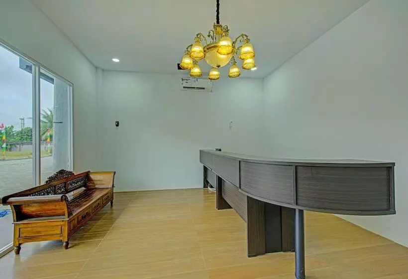 Hotel Oyo 3841 Wisma 25