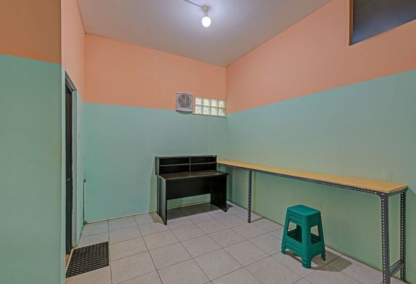 בית מלון כפרי Oyo 3841 Wisma 25