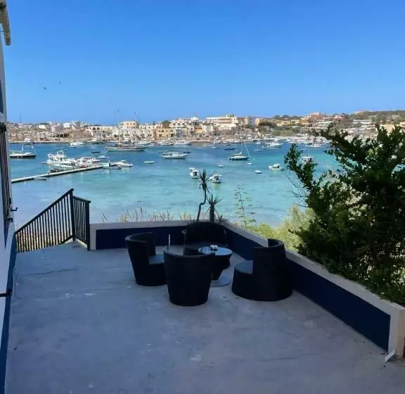 ペンション Il Veliero Blu Camere Sul Porto