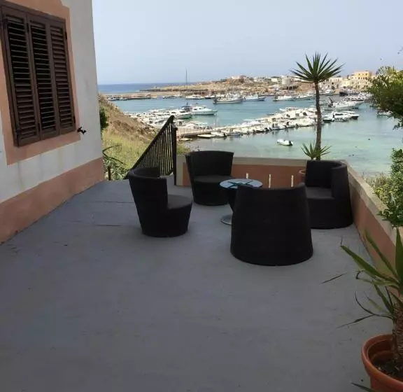 ペンション Il Veliero Blu Camere Sul Porto