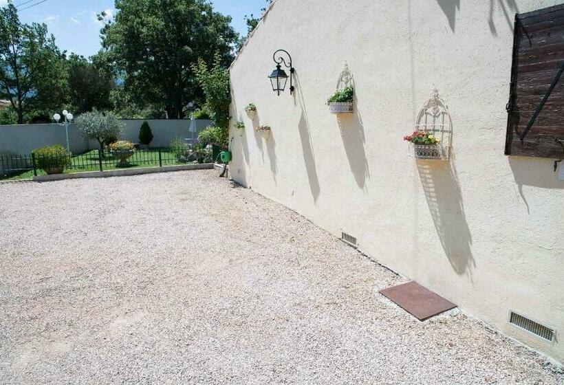 بنسيون Mas Des Sentes