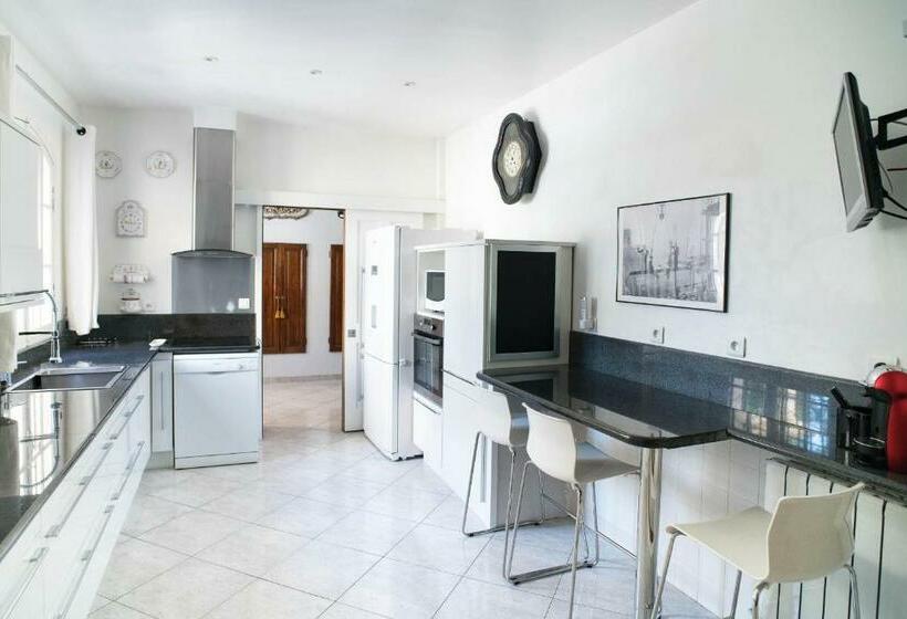 بنسيون Mas Des Sentes