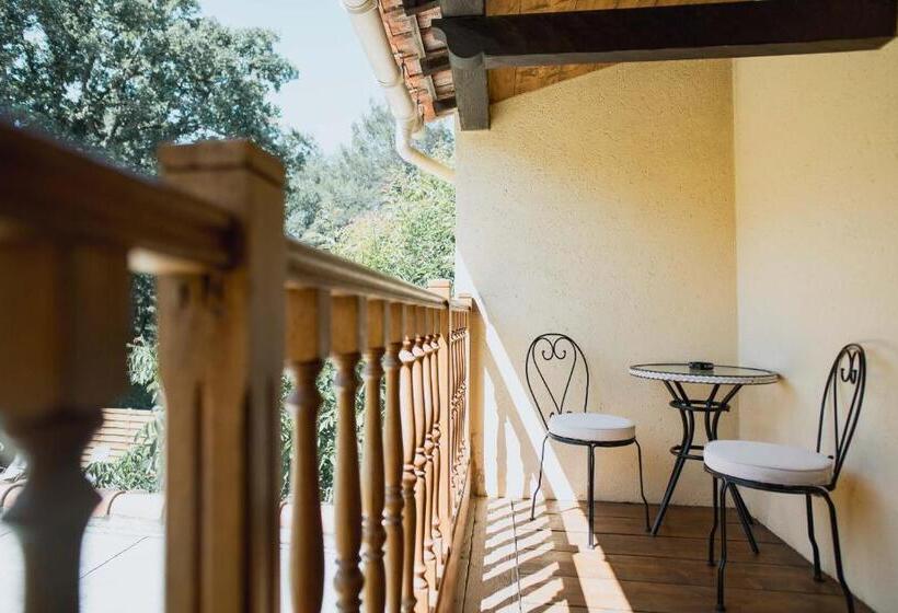 بنسيون Mas Des Sentes