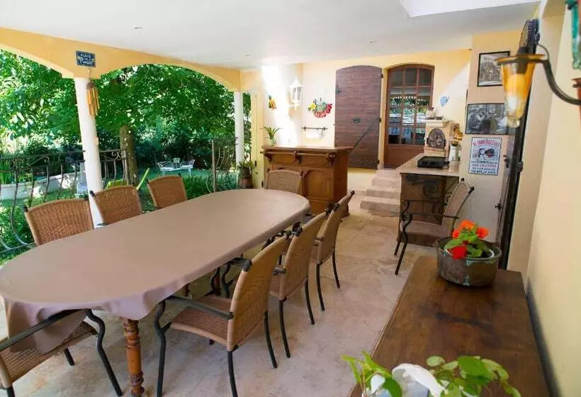 پانسیون Mas Des Sentes