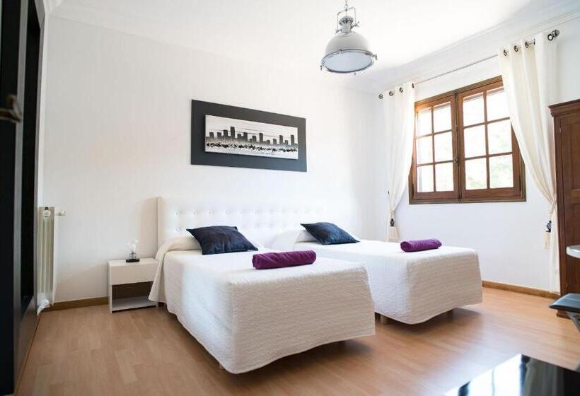 بنسيون Mas Des Sentes