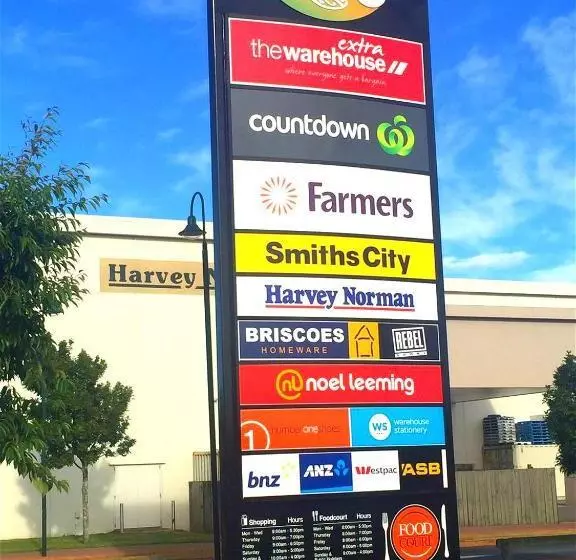 Accolade Lodge Motel