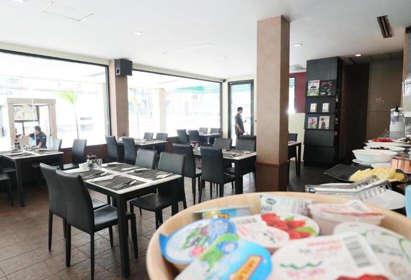 ホテル Admiral Suites Bangkok