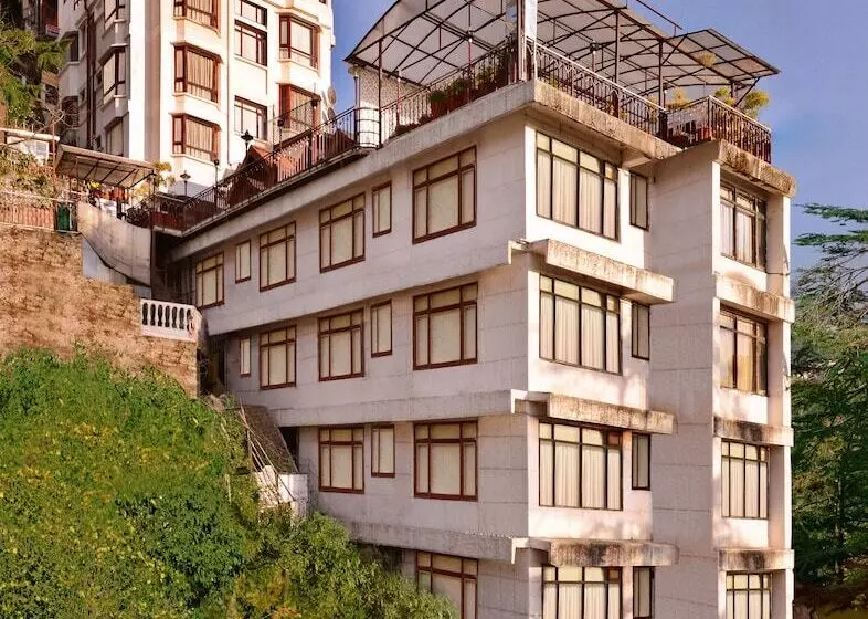 Отель Ashiana Clarks Inn Shimla