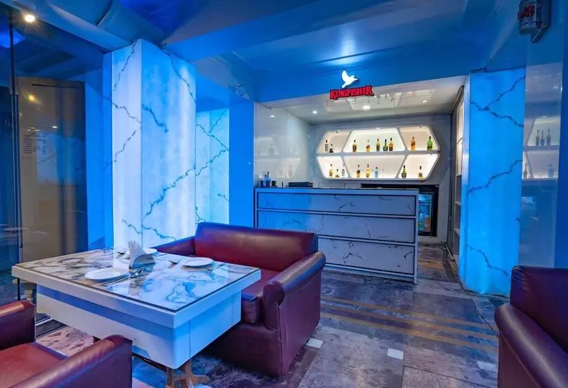 Отель Ashiana Clarks Inn Shimla