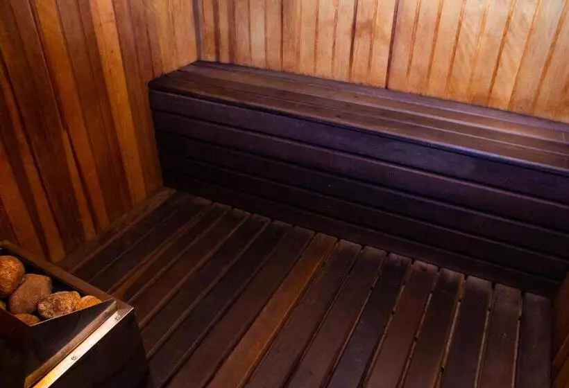 בית מלון כפרי Bristol Brasil 500 Curitiba Batel