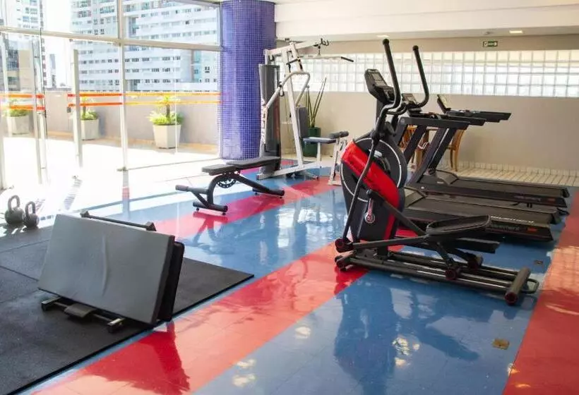 בית מלון כפרי Bristol Brasil 500 Curitiba Batel