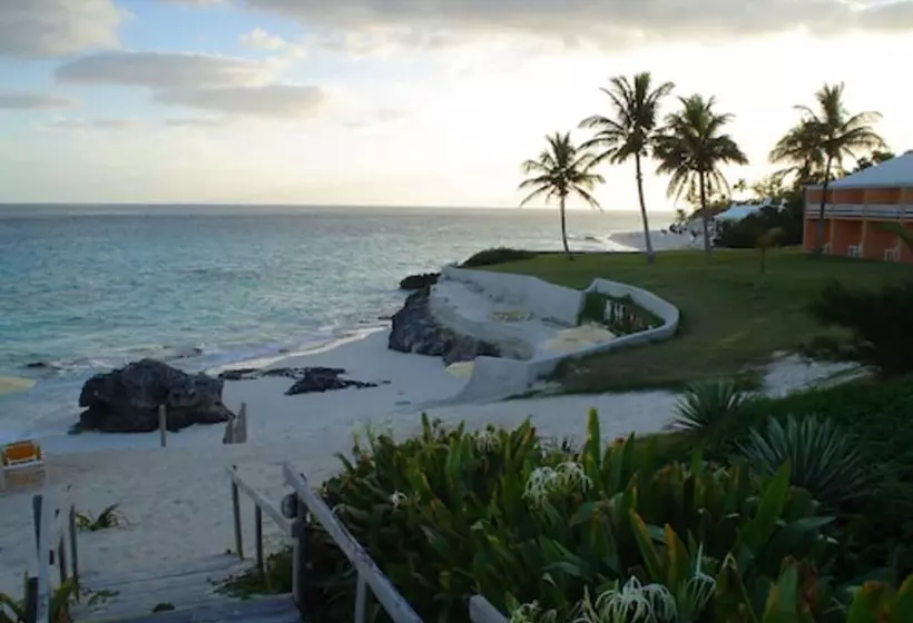 هتل Coco Reef Bermuda