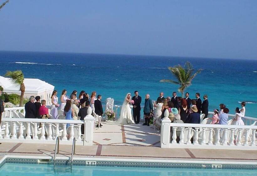 هتل Coco Reef Bermuda