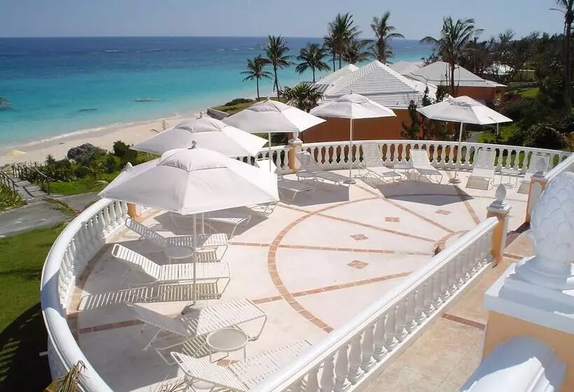 هتل Coco Reef Bermuda