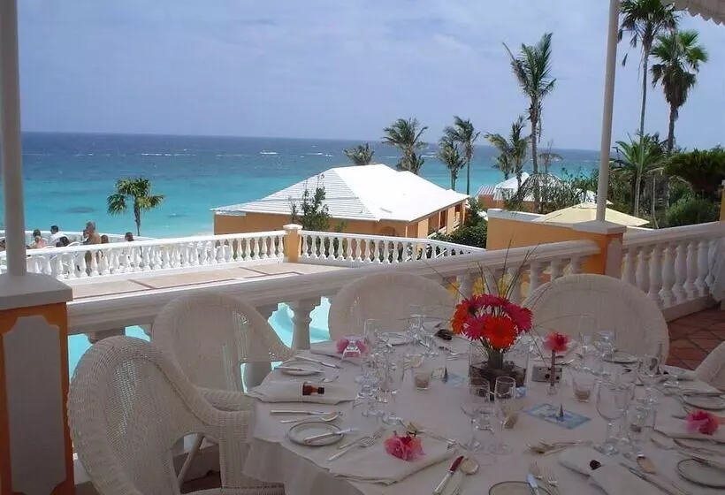 هتل Coco Reef Bermuda