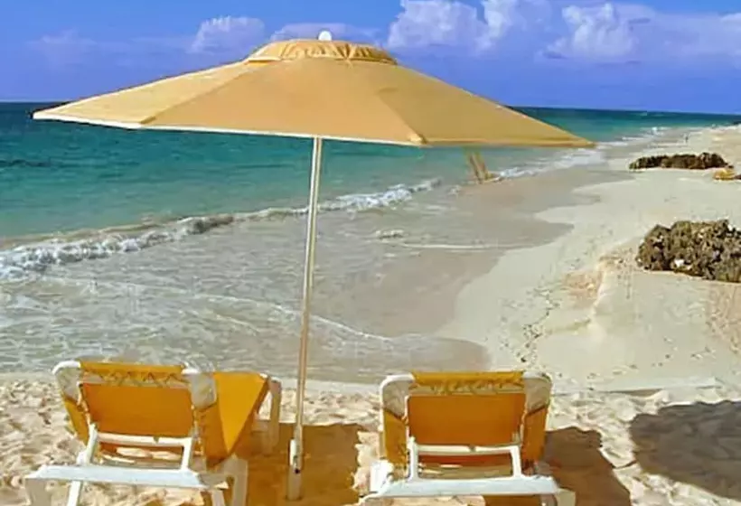 هتل Coco Reef Bermuda