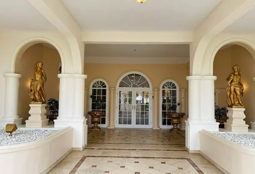 هتل Coco Reef Bermuda