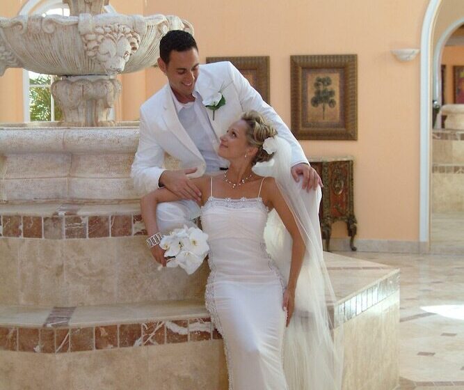 هتل Coco Reef Bermuda