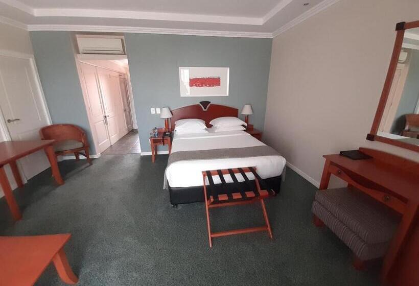 Courtyard Hotel Gqeberha