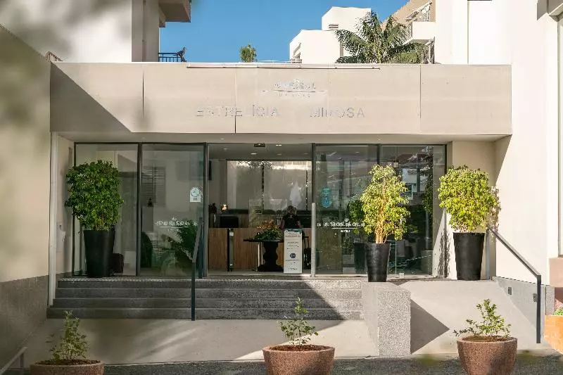 בית מלון כפרי Dorisol Buganvilia Studio