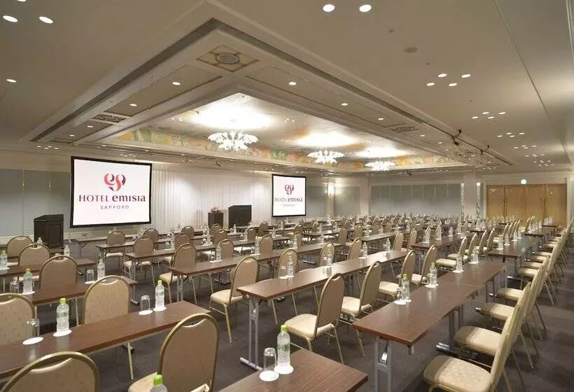 Hotel Emisia Sapporo