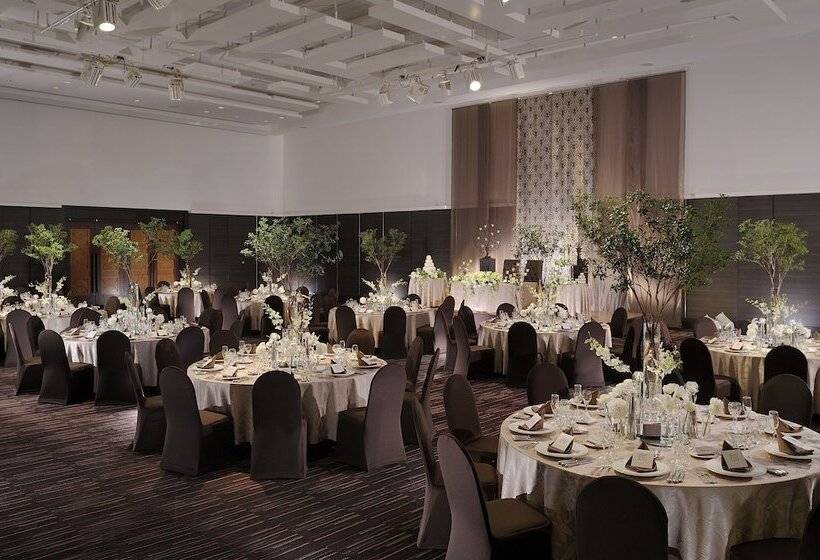 Hotel Emisia Sapporo