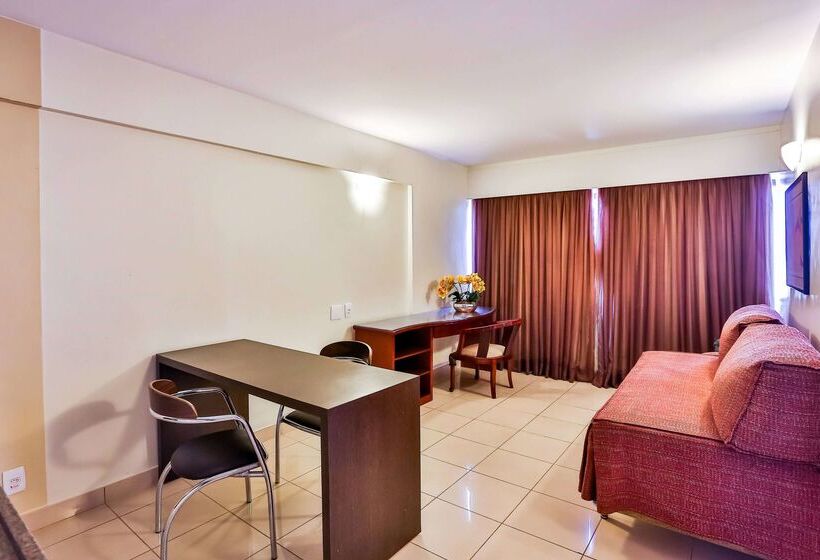 هتل Golden Tulip Goiania Address
