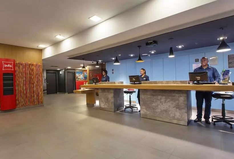 Hotelli Ibis Salvador Rio Vermelho