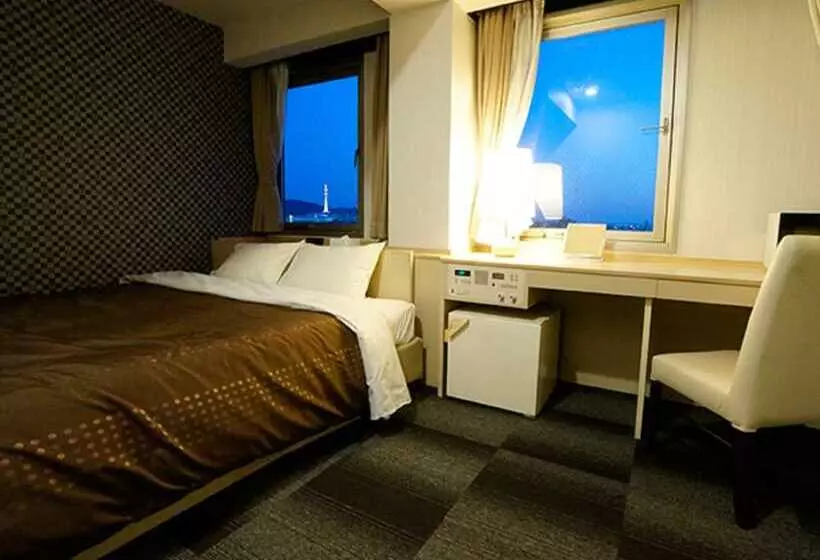 Отель Livemax Kyoto Gojo