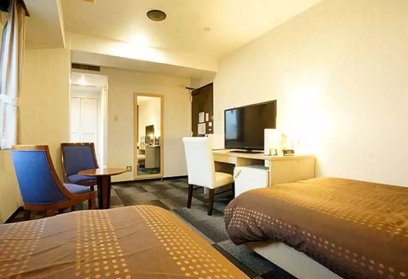 Отель Livemax Kyoto Gojo