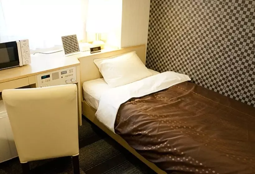 Отель Livemax Kyoto Gojo