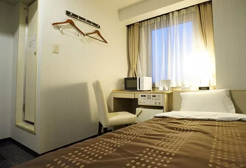 Отель Livemax Kyoto Gojo