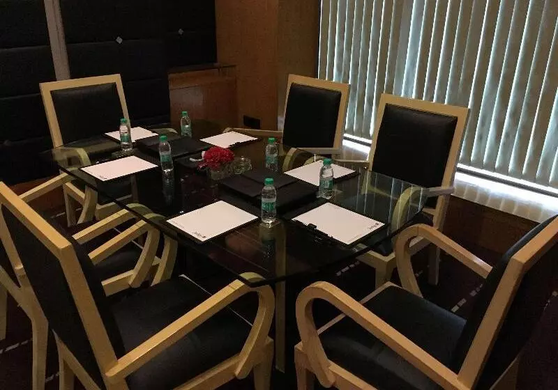 Radisson Blu Mbd Hotel Noida