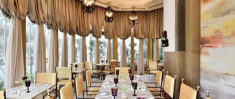 Radisson Blu Mbd Hotel Noida