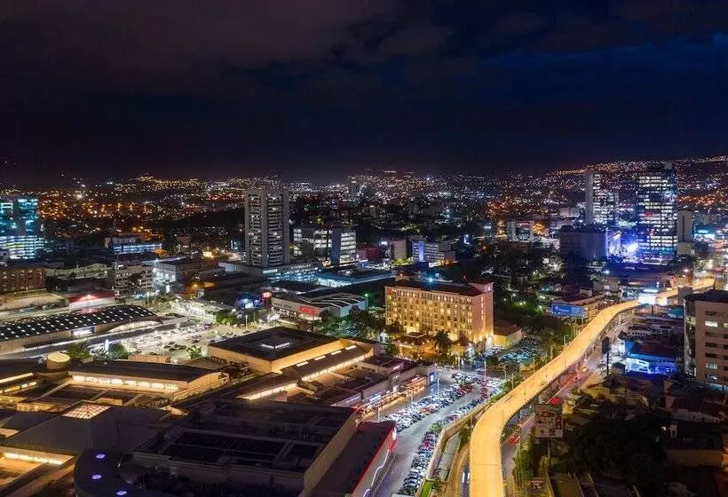 בית מלון כפרי Real Intercontinental Tegucigalpa, An Ihg