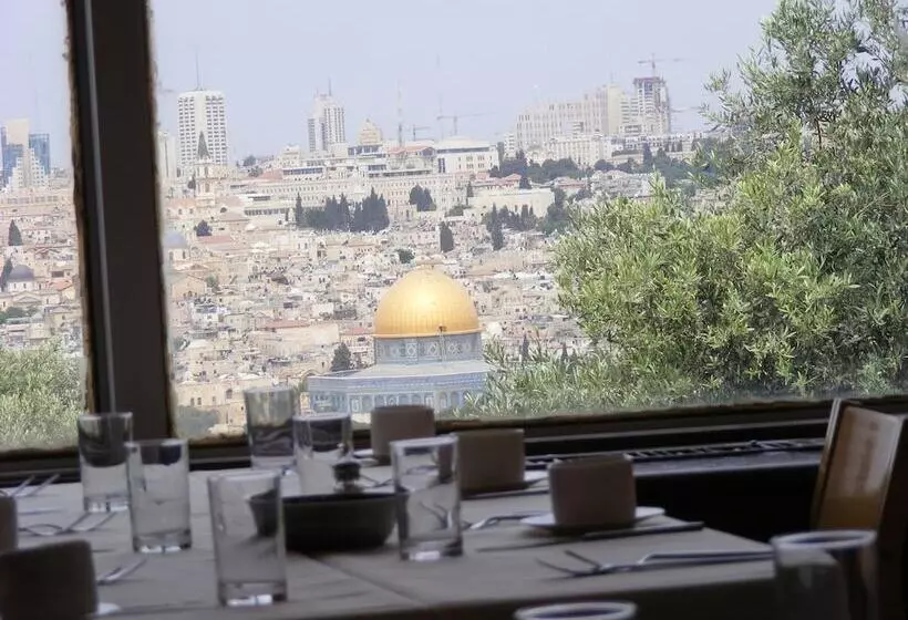 Hotelli Seven Arches