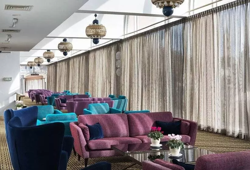 Hotelli Seven Arches