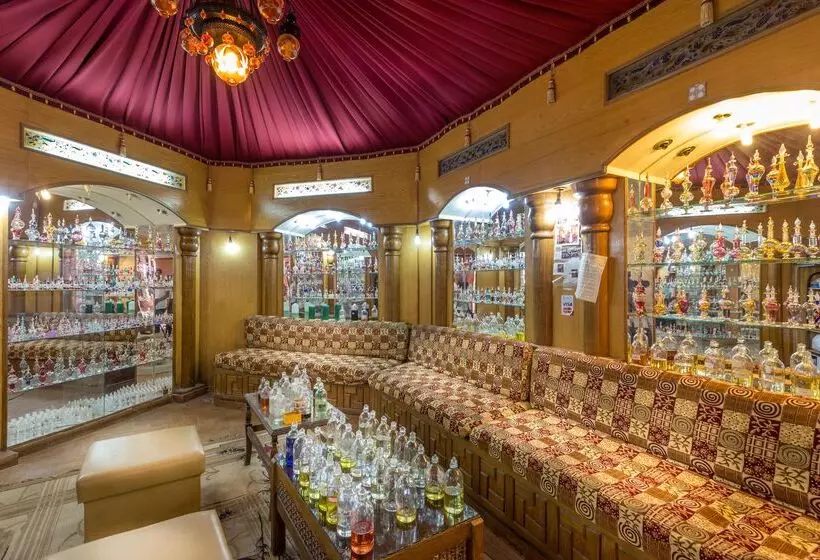 酒店 Strand Beach Resort