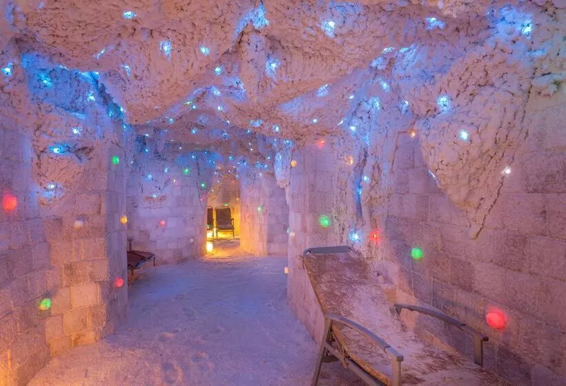 酒店 Strand Beach Resort