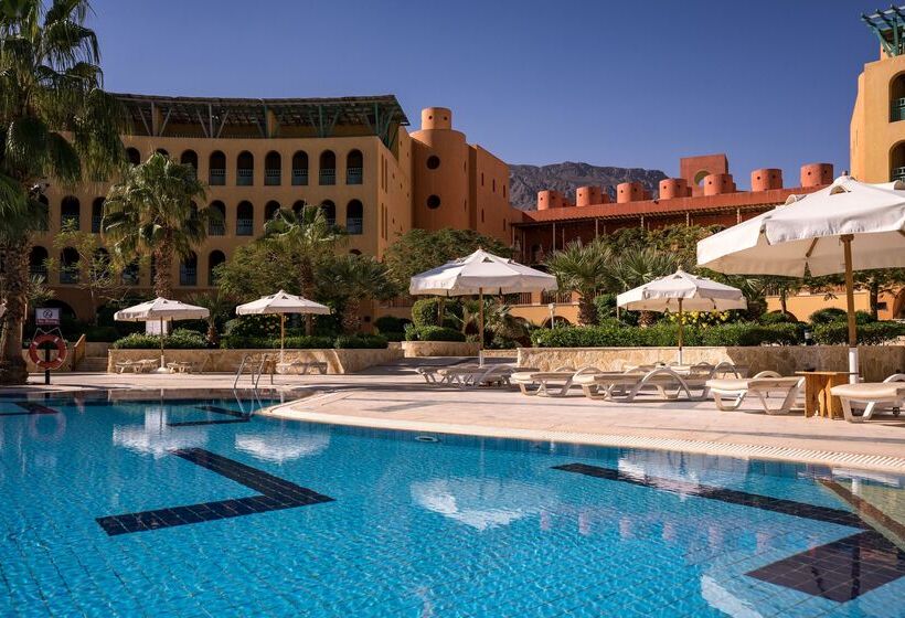 هتل Strand Beach Resort