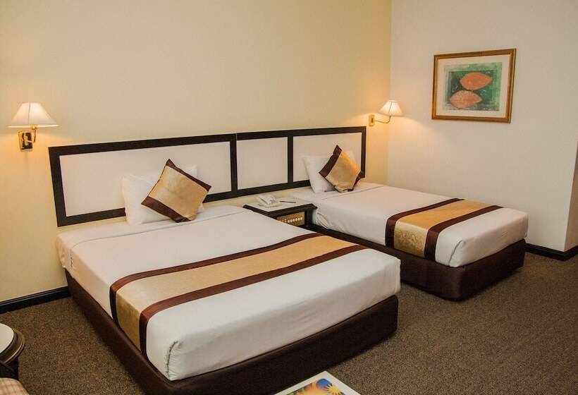 Summit Hotel Subang Usj