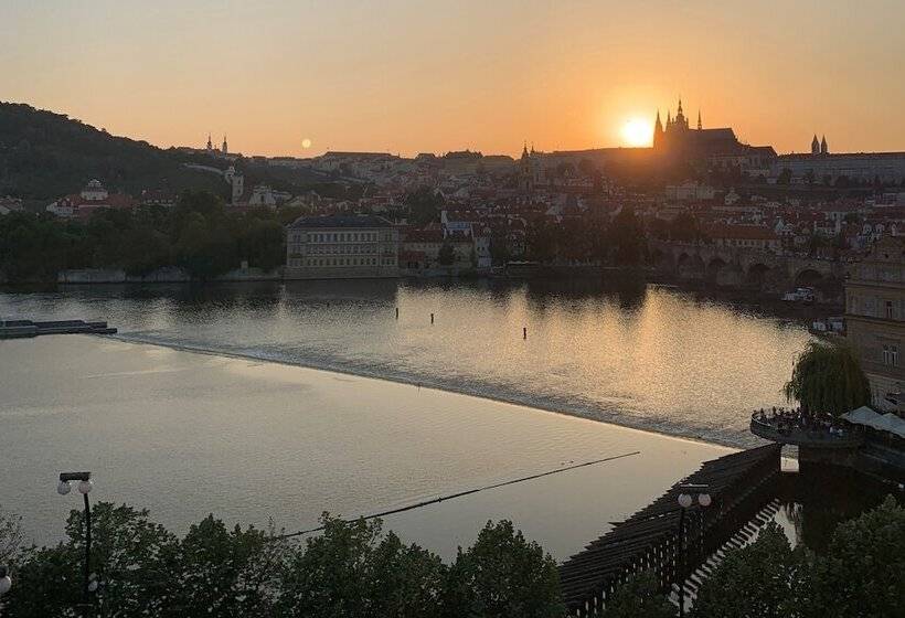 هتل The Mozart Prague By Accor