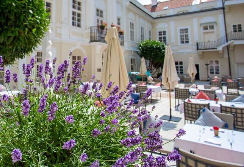 هتل The Mozart Prague By Accor