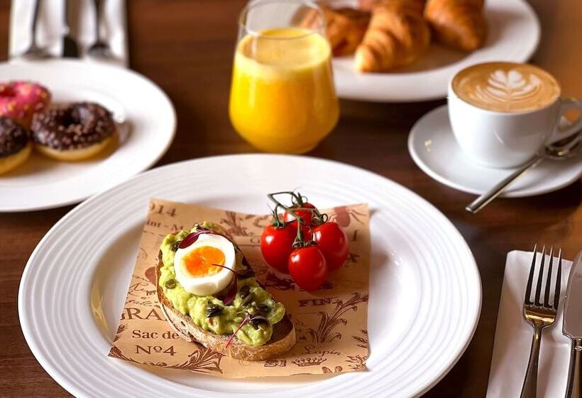 هتل The Mozart Prague By Accor