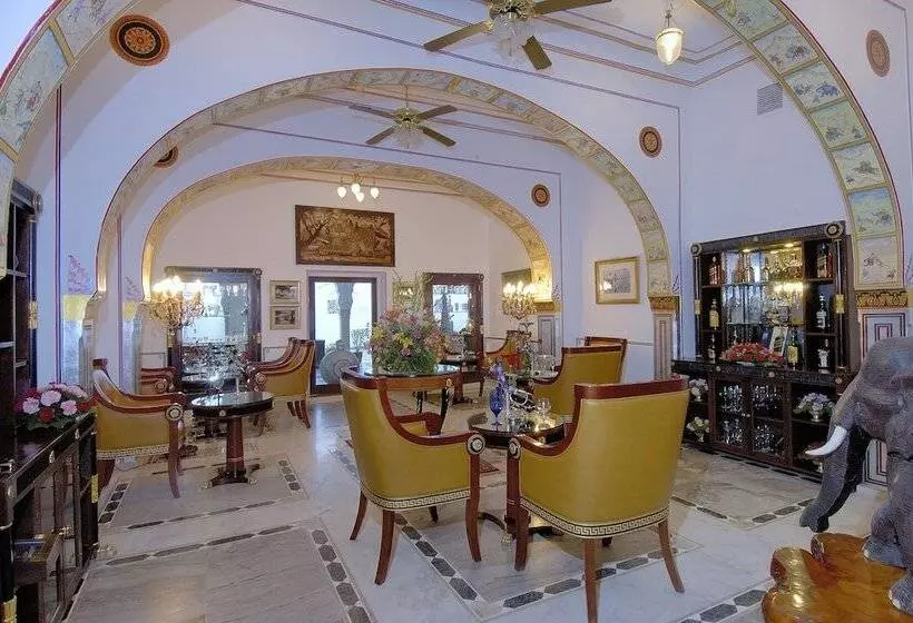 Hotel The Raj Palace