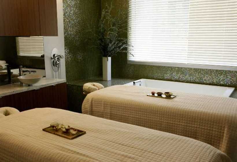 هتل The Raj Palace