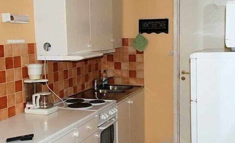 הוסטל Pensionat Lövängen